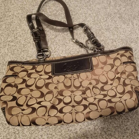 Coach Bags - Picture 3 of 6